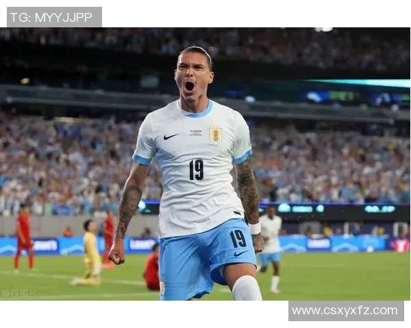 足球明星帅哥因违规行为遭禁赛引发球迷热议与媒体关注